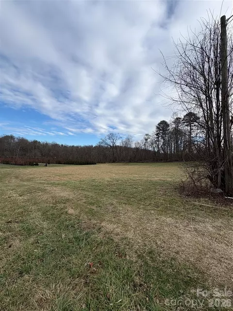 108 Ones Branch Ct, Morganton, NC 28655