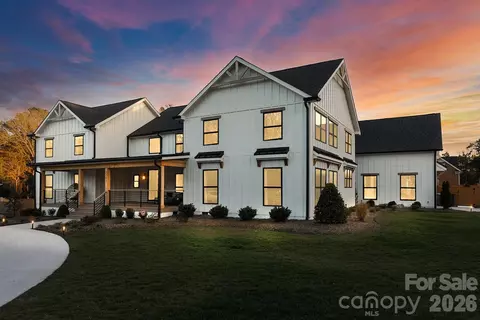 3207 Broadfield Rd, Charlotte, NC 28226
