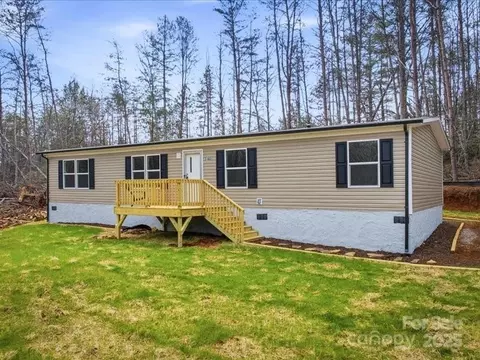 3160 Mariposa Ln, Morganton, NC 28655