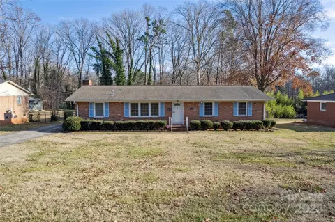 4019 Allwood Dr, Charlotte, NC 28217