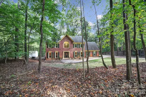 5026 Spicebush Ct, Charlotte, NC 28215