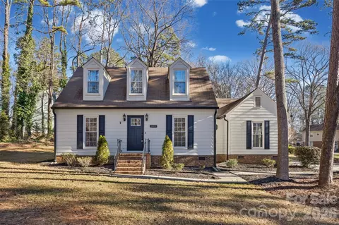 14000 Springwater Dr, Matthews, NC 28105