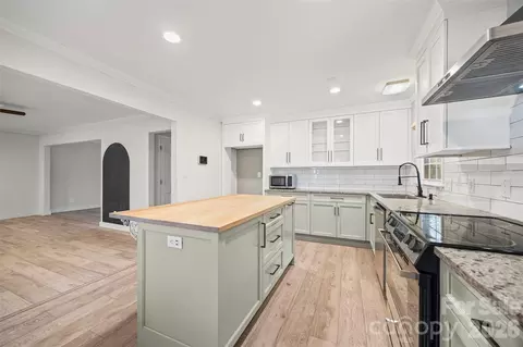 Kitchen - 14000 Springwater Dr, Matthews, NC 28105 photo 2 of 6