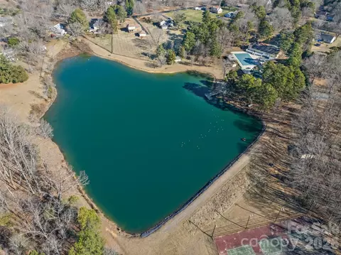 View/Area - 14000 Springwater Dr, Matthews, NC 28105 photo 4 of 4