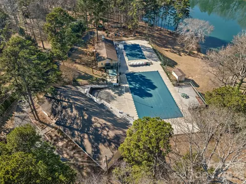 Exterior - 14000 Springwater Dr, Matthews, NC 28105 photo 7 of 7