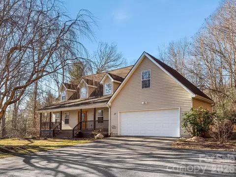 29 Shady Pines Dr, Asheville, NC 28805