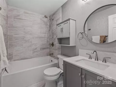 Bath - 435 Thermal View Dr, Tryon, NC 28782 photo 3 of 3