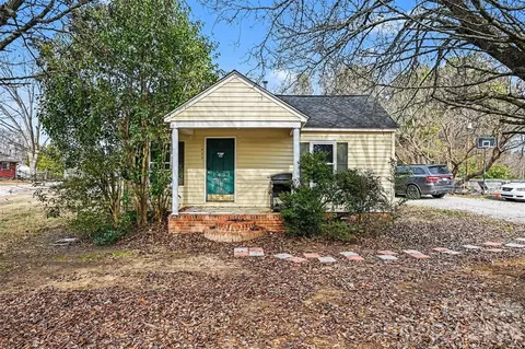 1477 Flat Creek Rd, Lancaster, SC 29720
