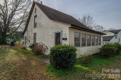 606 Frank St, Cherryville, NC 28021