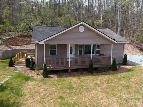 841 B Charlotte Hwy, Fairview, NC 28730