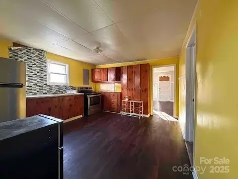 Kitchen - 332 Pegram St, Elkin, NC 28621 photo 1 of 1