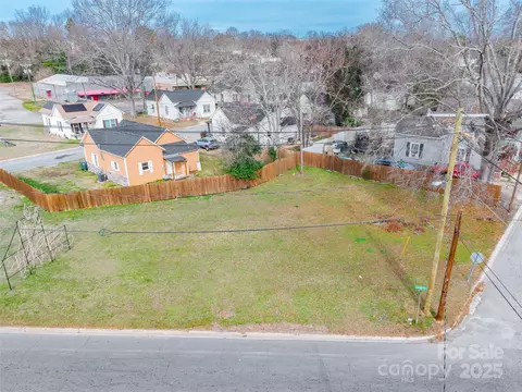 192 Gadsden St, Chester, SC 29706