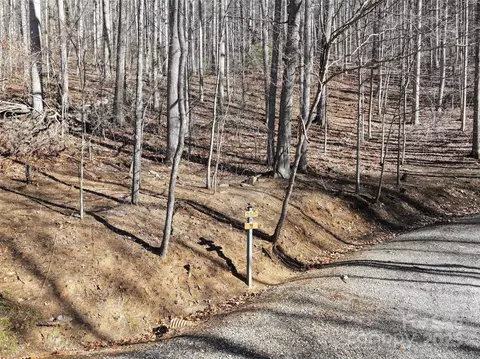 Top Drop Lane, Sylva, NC 28779