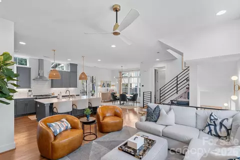 824 Madison Glen Ln, Charlotte, NC 28209