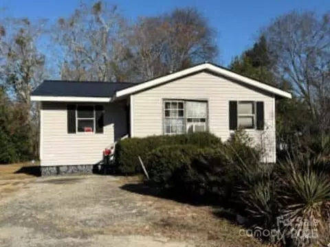 114 A St, Rockingham, NC 28379