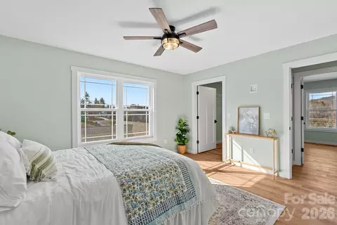 Bedroom - 56 White Oak Pl, Mars Hill, NC 28754 photo 1 of 3