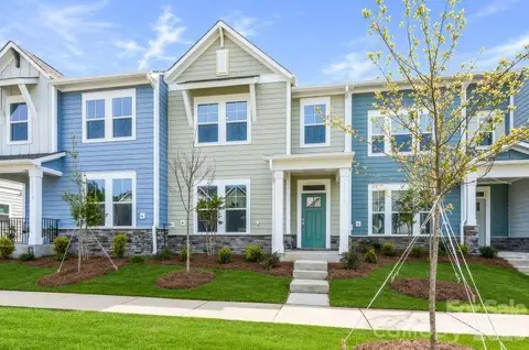 10116 Mamillion Dr, Huntersville, NC 28078