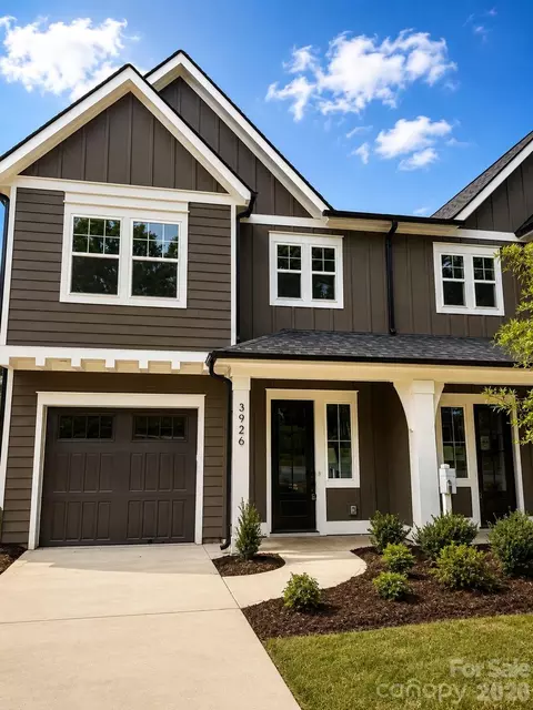 3926 Sarah Dr, Charlotte, NC 28217
