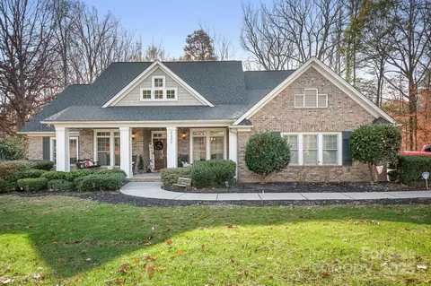 2456 W Nicole Ln, Denver, NC 28037
