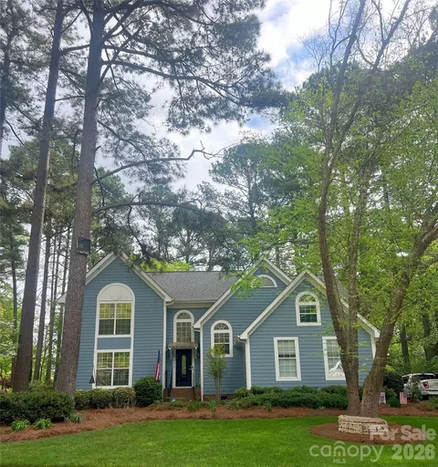 121 Lake Pine Rd, Mooresville, NC 28117