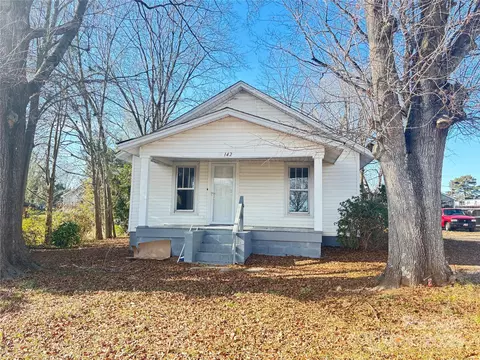 142 26th Sw St SW, Hickory, NC 28602