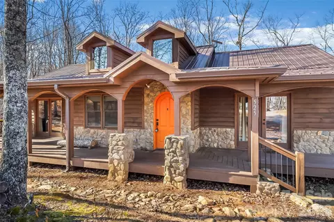 525 Mossy Oak Trl, Nebo, NC 28761