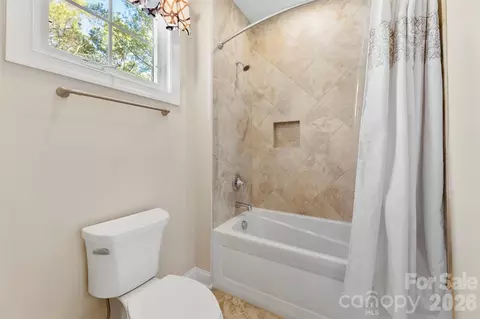 Bath - 6065 Chimney Bluff Rd, Lancaster, SC 29720 photo 4 of 5