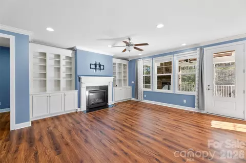 Living - 6065 Chimney Bluff Rd, Lancaster, SC 29720 photo 2 of 5