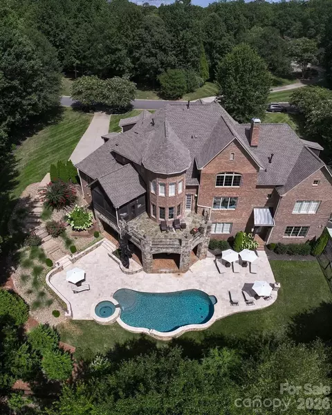1100 Seminole Dr, Fort Mill, SC 29707