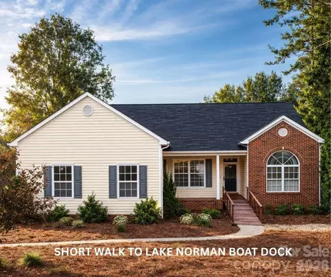 132 Grayrock Dr, Statesville, NC 28677