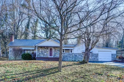 170 Birch Ln, Arden, NC 28704
