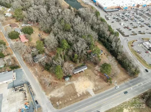 1048 Chesterfield Hwy, Cheraw, SC 29520