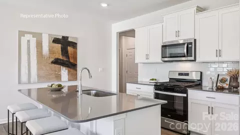 527 Dazzle Loop, Newton, NC 28658 photo 14