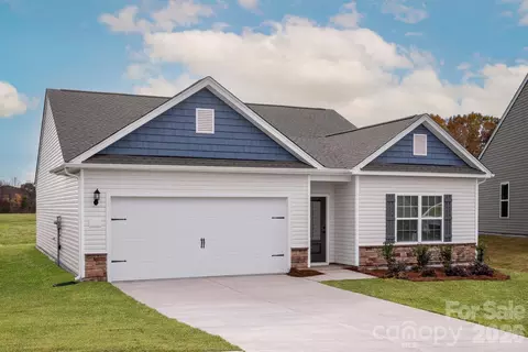 3486 Bear Den Dr, Gastonia, NC 28052