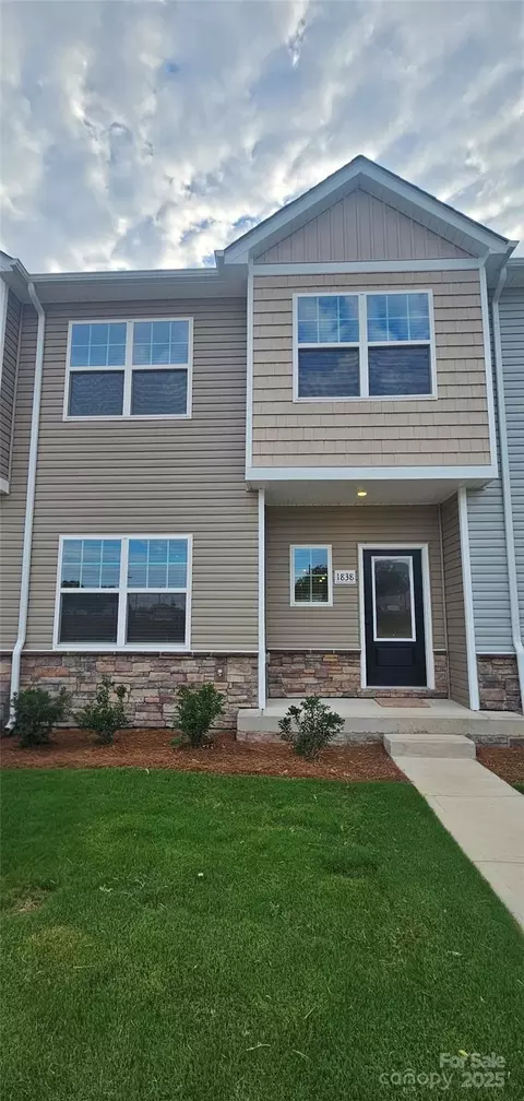 1834 Rhyne Elementary Dr, Gastonia, NC 28052
