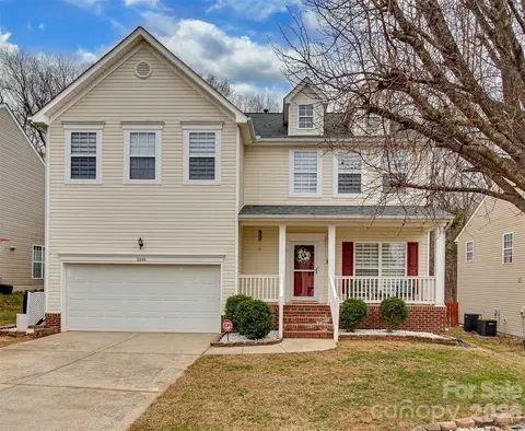 3846 Cameron Creek Dr, Matthews, NC 28105