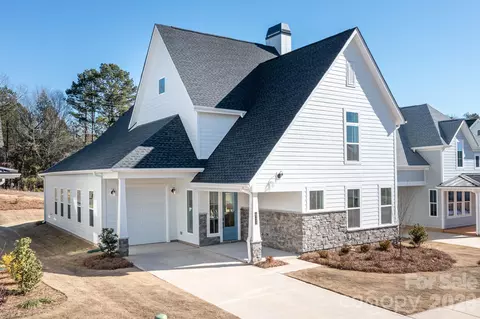 4326 Morning Mist Dr, Sherrills Ford, NC 28673