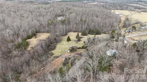 900 Rock Rd, Rutherfordton, NC 28139