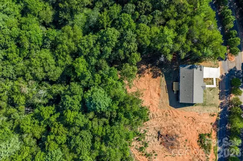 View/Area - 138 Cascades Dr, Hickory, NC 28601 photo 3 of 5
