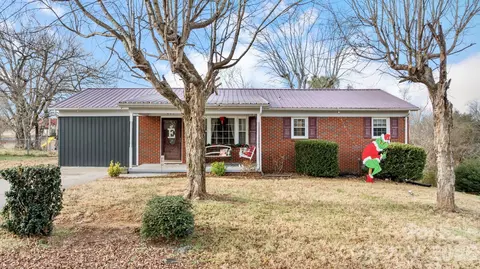 419 Hudson Hts, Hudson, NC 28638