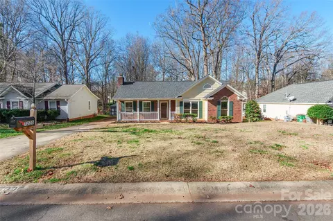 7225 Mcteal Pl, Charlotte, NC 28262