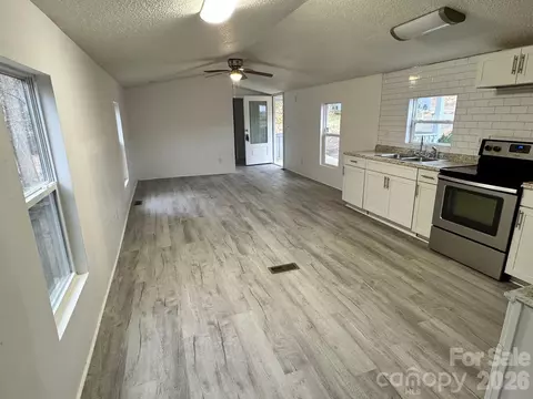 Living - 111 Cloverleaf Dr, Clover, SC 29710 photo 2 of 2