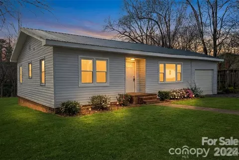 6457 Hudlow Rd, Union Mills, NC 28167