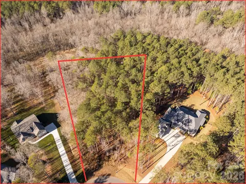 8656 Rainier Ct, Lancaster, SC 29720 photo 2