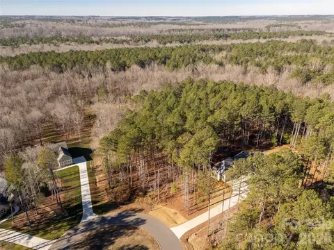 8656 Rainier Ct, Lancaster, SC 29720 photo 3