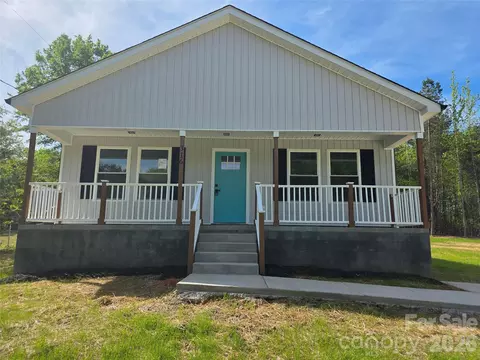 316 Zion Church Rd, Clover, SC 29710