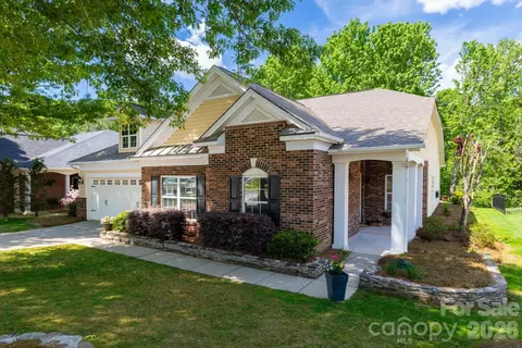 241 Loch Stone St, Fort Mill, SC 29715