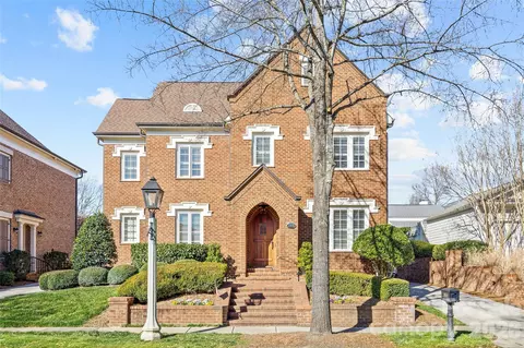 3533 Blackhorse Ln, Charlotte, NC 28210