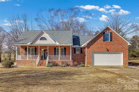 625 Britt Ln, Richburg, SC 29729