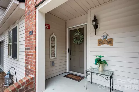 252 Wash Creek B Dr #B, Hendersonville, NC 28739